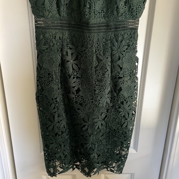 BARDOT dark green lace dress - Picture 3 of 9